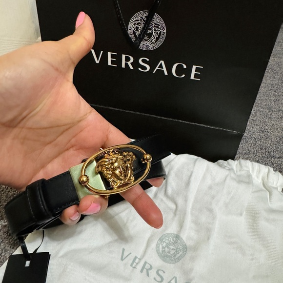Brand new versace belt - Picture 3 of 3